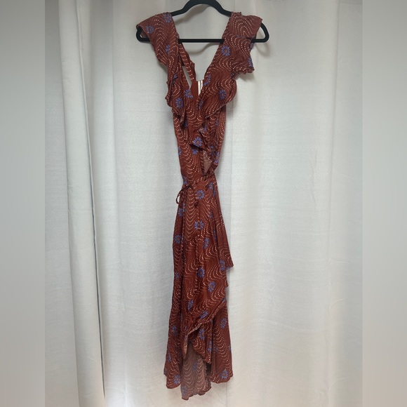 Ruffle-Sleeve Printed-Wrap Maxi Dress - Picture 7 of 14